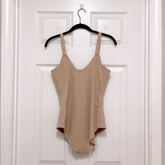 HONEYLOVE Petite Cami Bodysuit in Sand - Picture 6 of 9